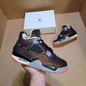 Size 7 - Jordan 4 Retro Starfish